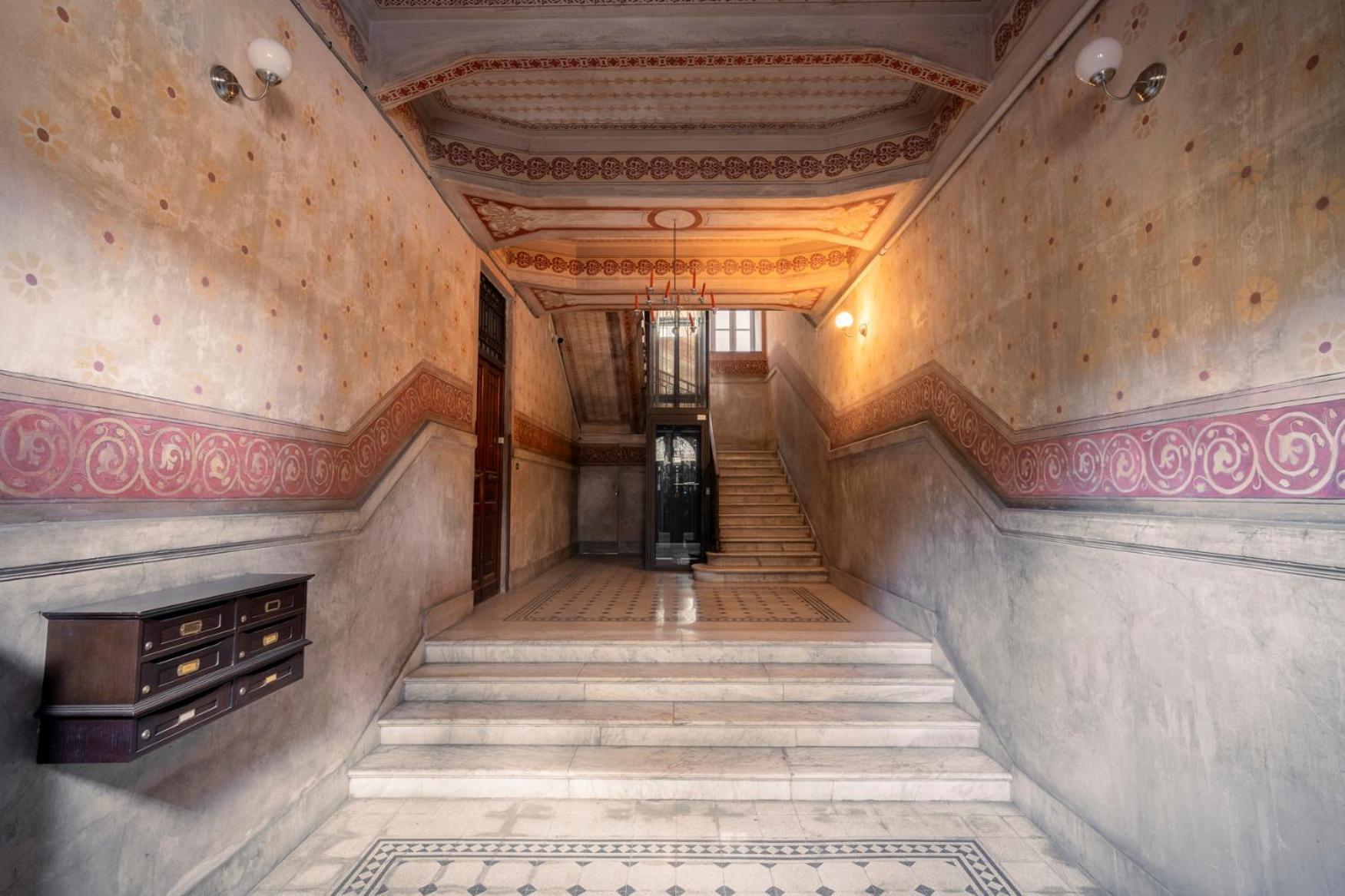 360Me Palace メッシーナ エクステリア 写真